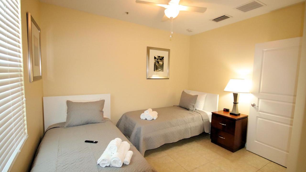 Johns Pass Condo'S- Fully Remote St. Pete Beach Exteriör bild