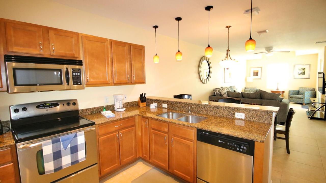 Johns Pass Condo'S- Fully Remote St. Pete Beach Exteriör bild